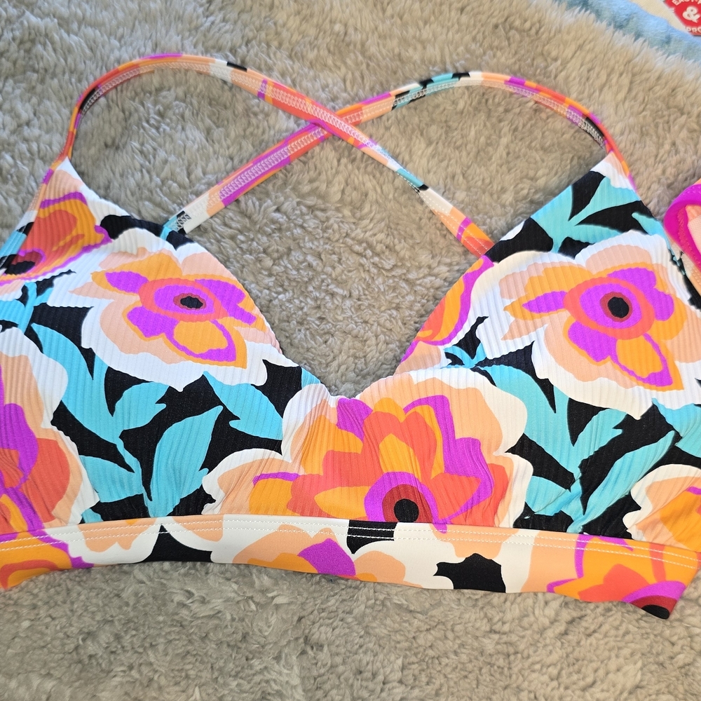 Top And Bottom Floral Women's Swim Top